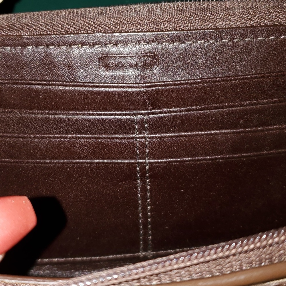 Signature Coach wristlet - Picture 2 of 3